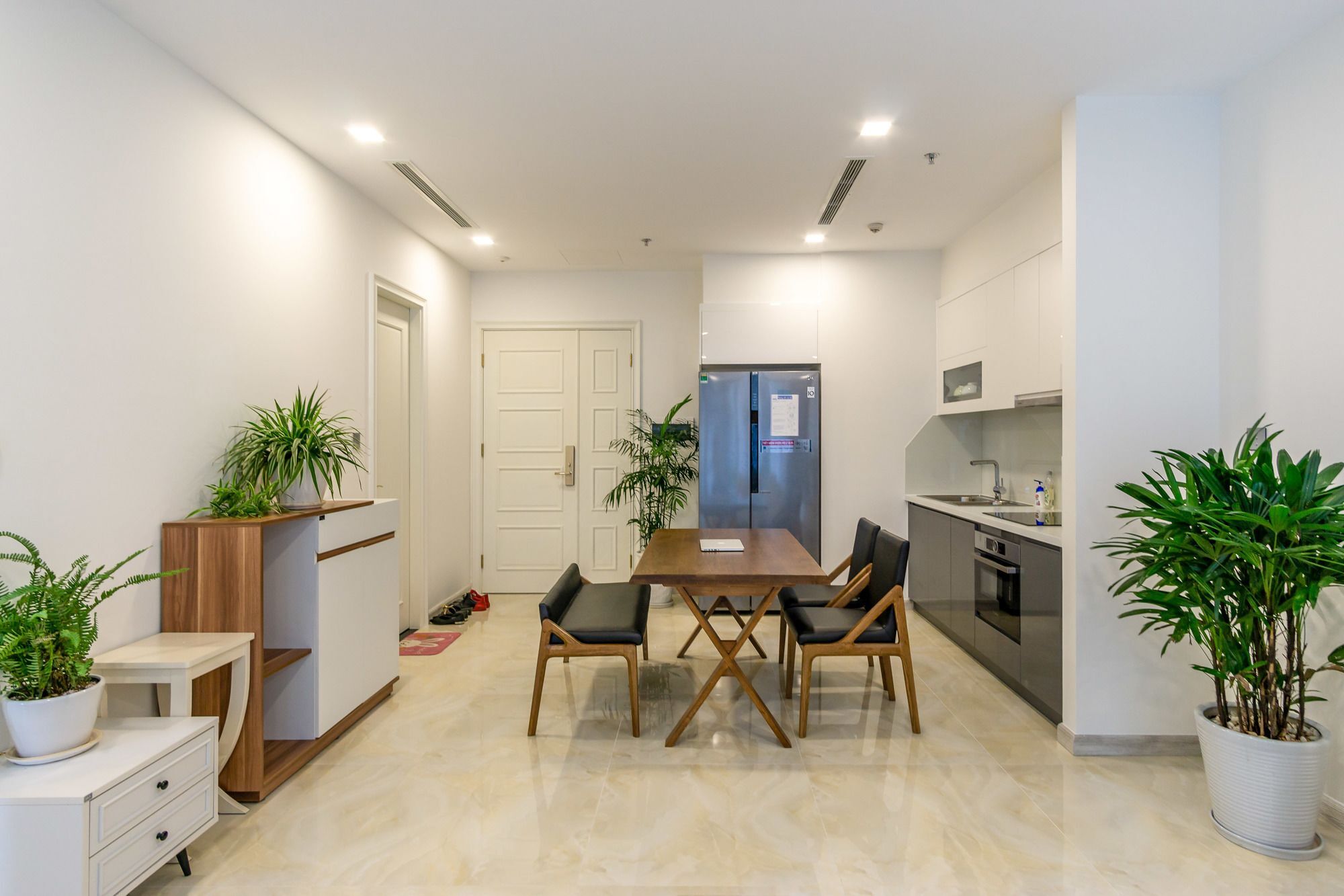 Urban House Saigon - Golden River Apartment
