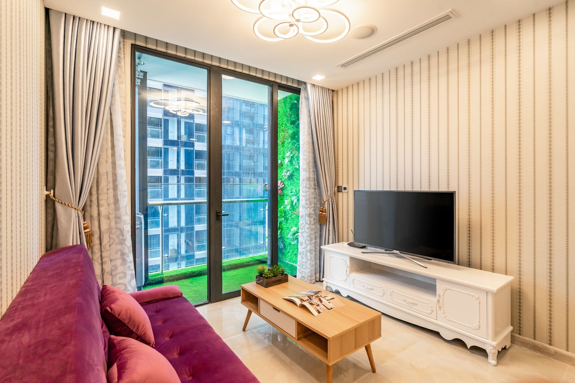 Urban House Saigon - Golden River Apartment *