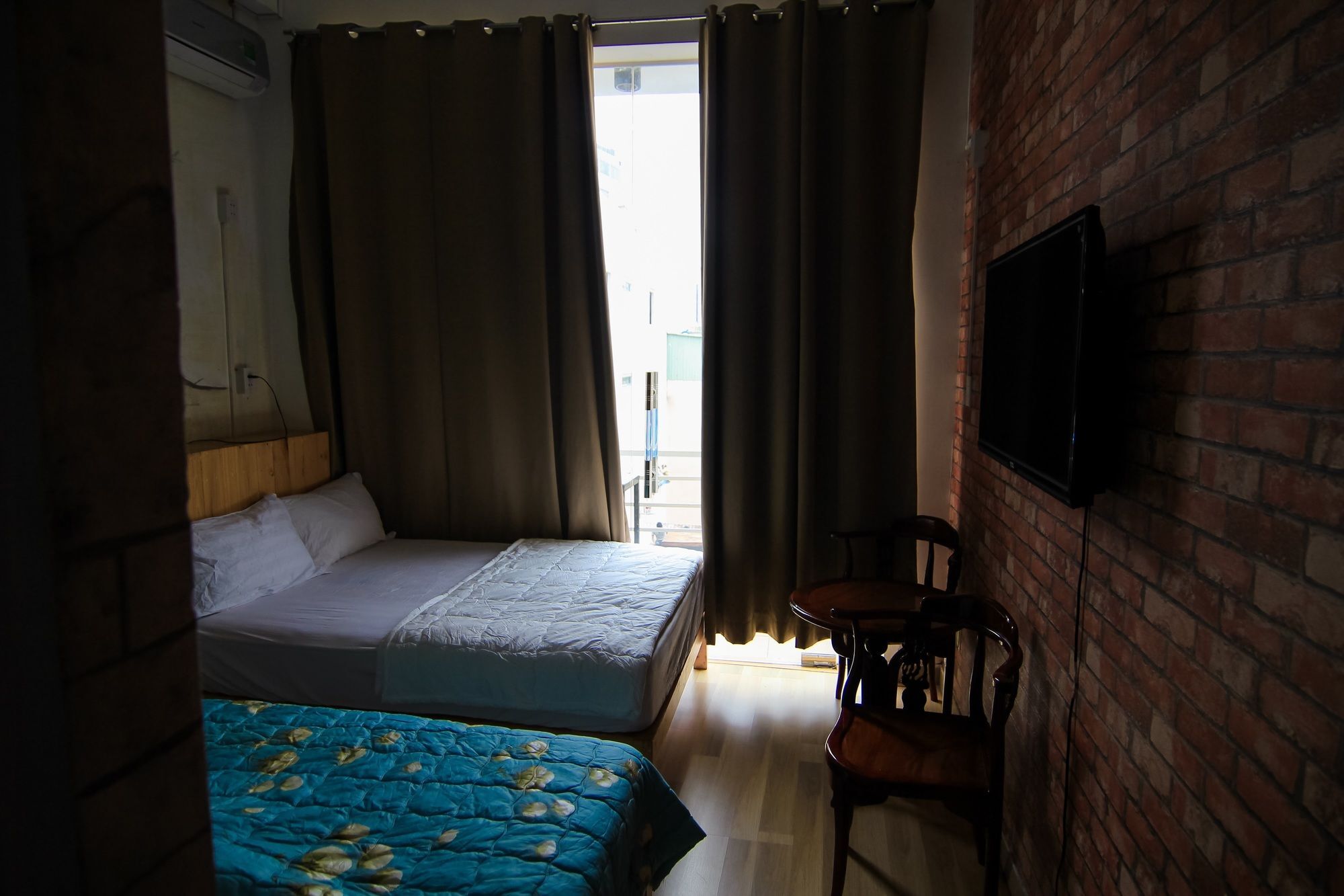 Hostel Wanderlust Saigon & Rooftop Bar