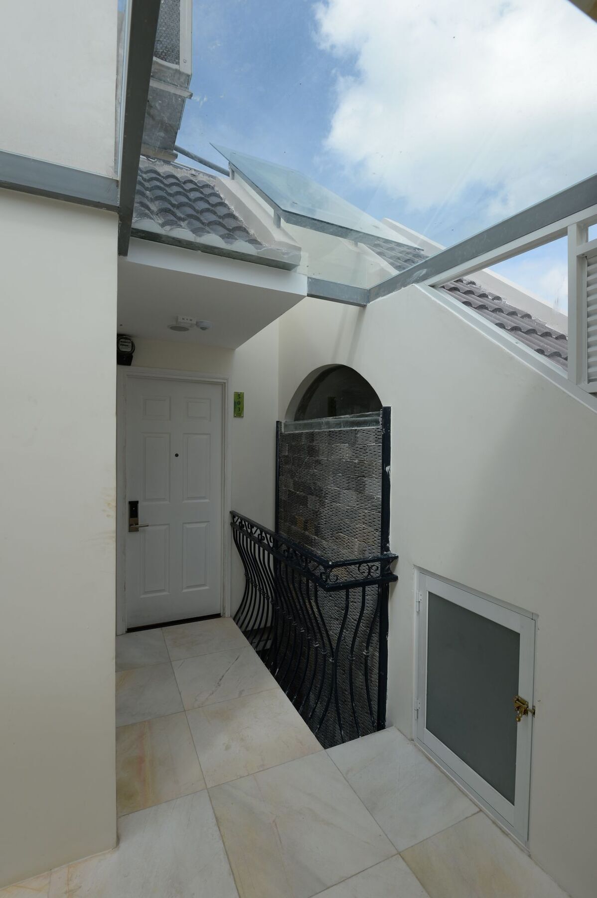 The Palm Apartment *