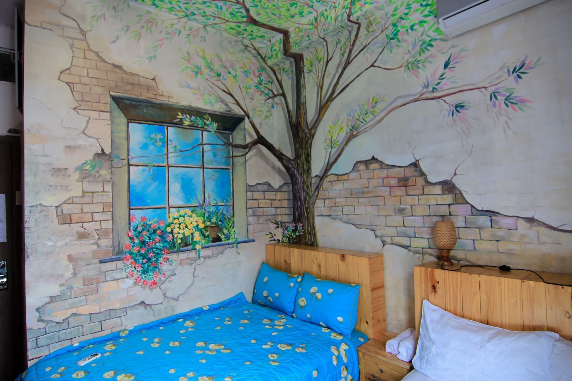 Hostel Wanderlust Saigon & Rooftop Bar Ho Chi Minh City