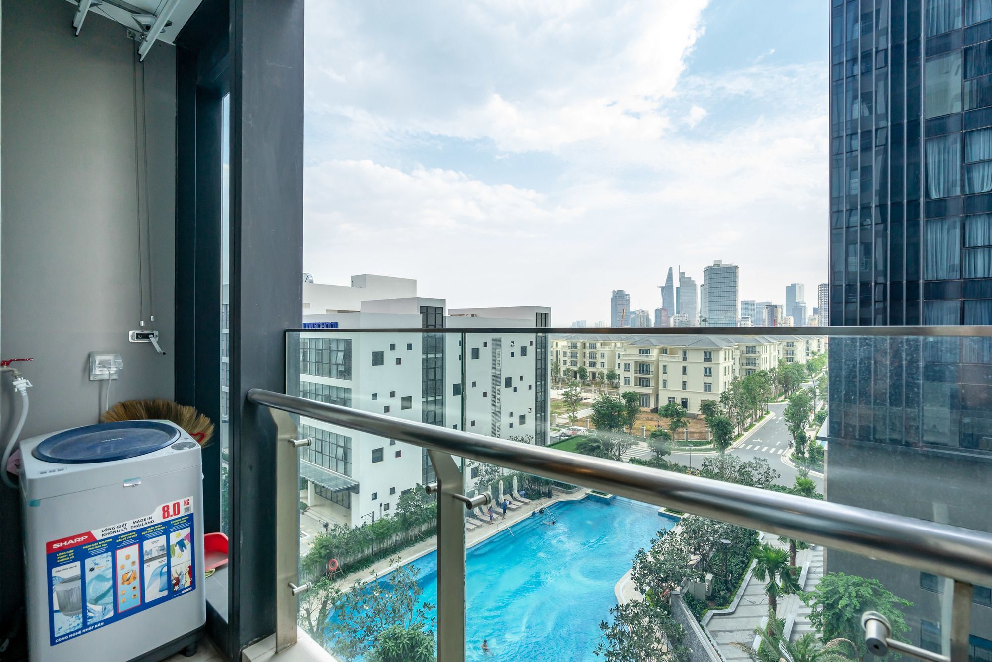 Urban House Saigon - Golden River Apartment *