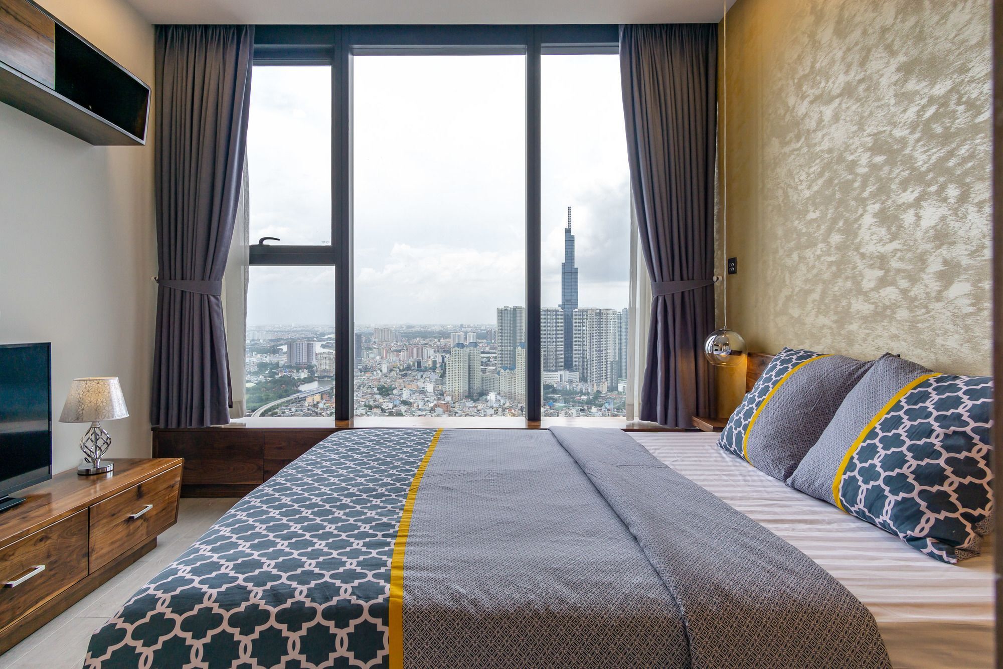 Apartment Urban House Saigon - Golden River