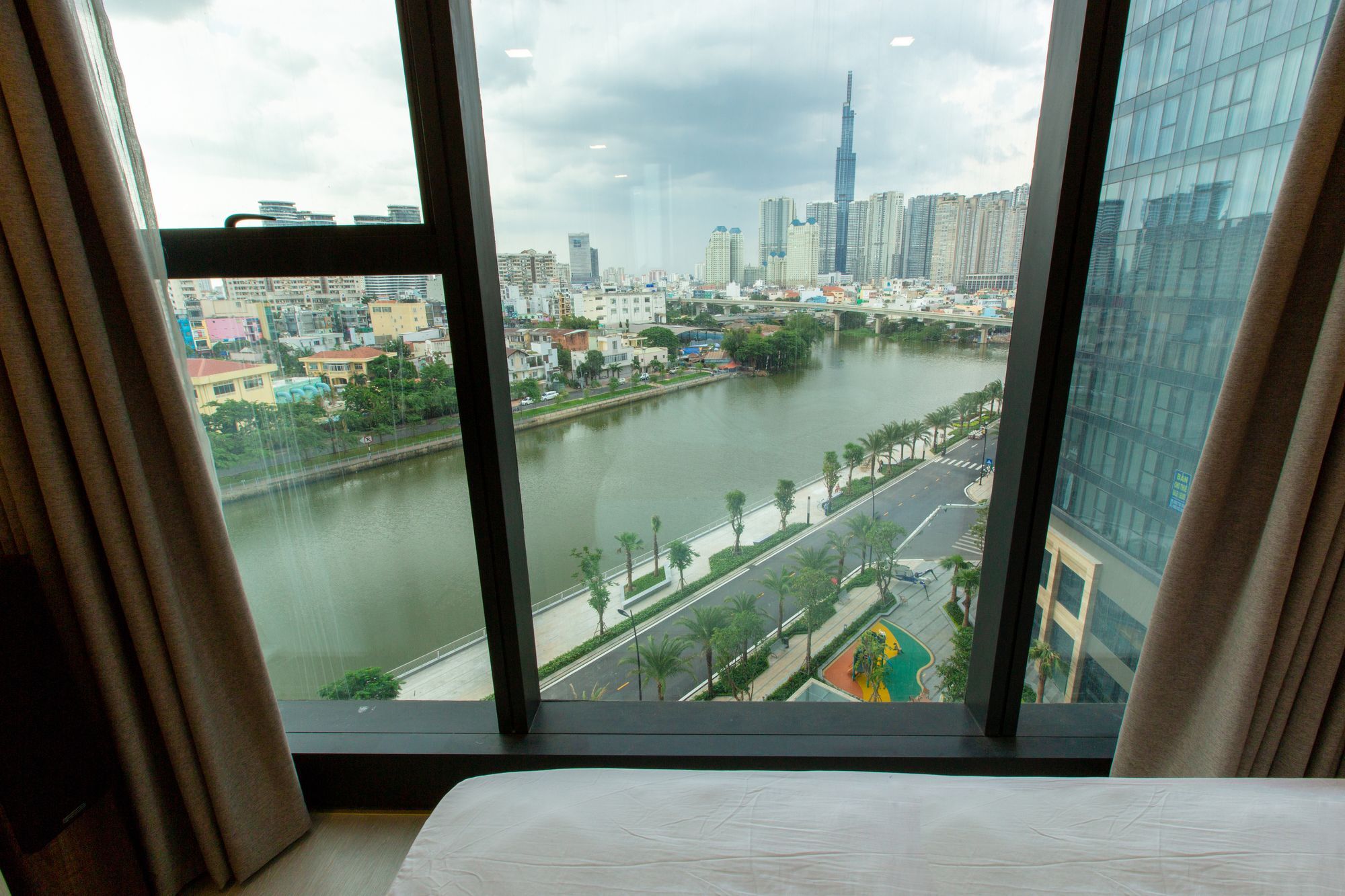 Apartment Urban House Saigon - Golden River Ho Chi Minh City