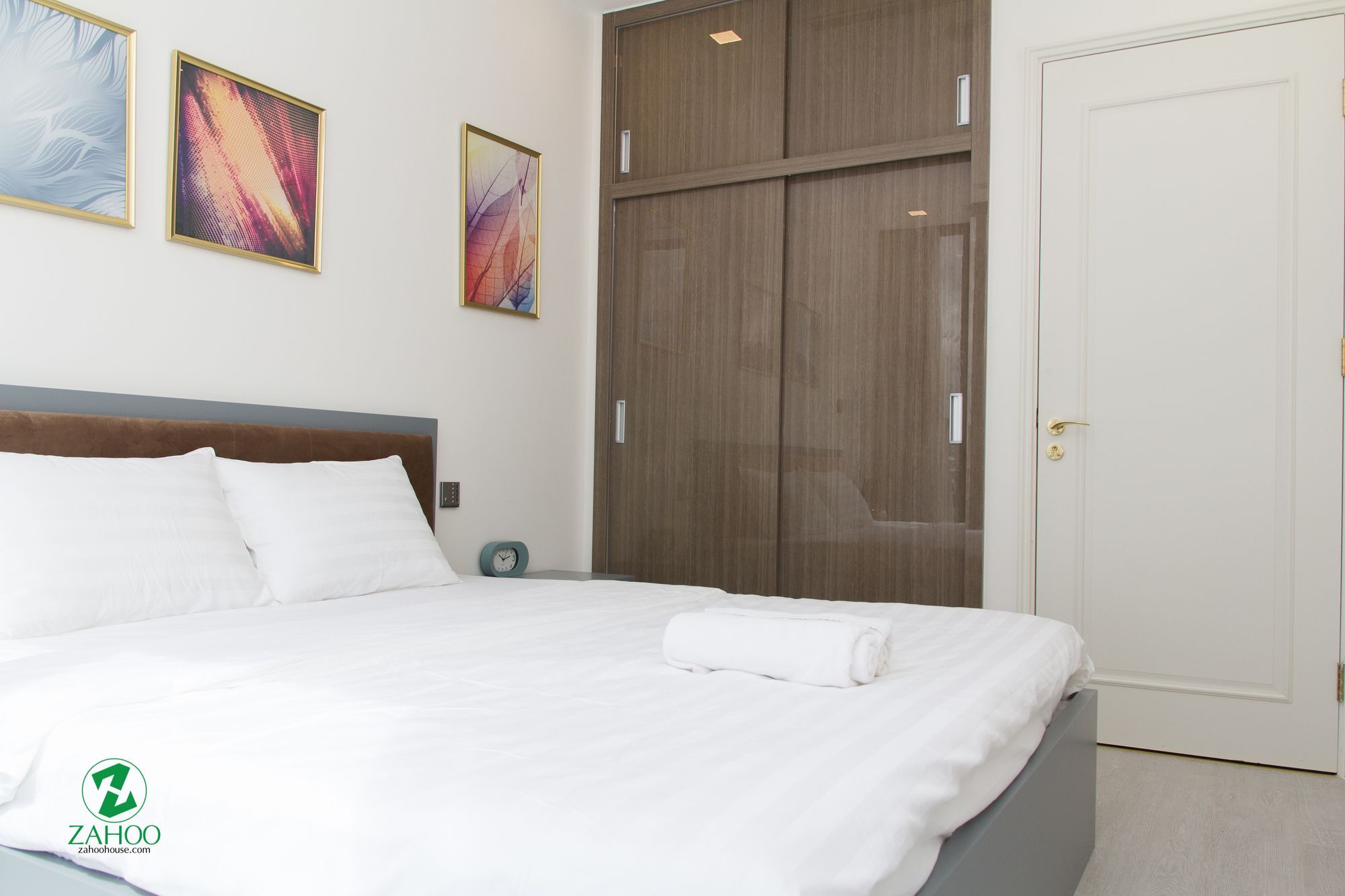 Apartment Zahoo House - Vinhomes Golden River Ho Chi Minh City