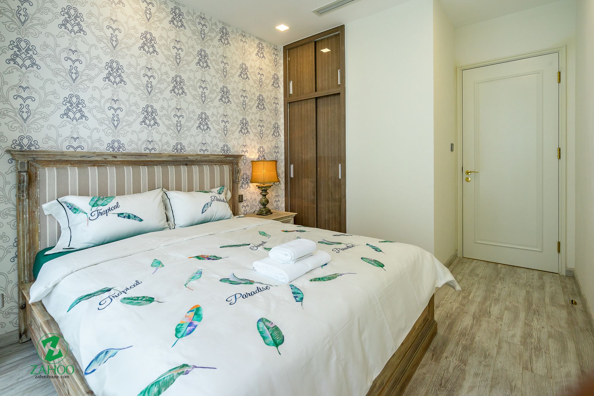 Zahoo House - Vinhomes Golden River * Ho Chi Minh City