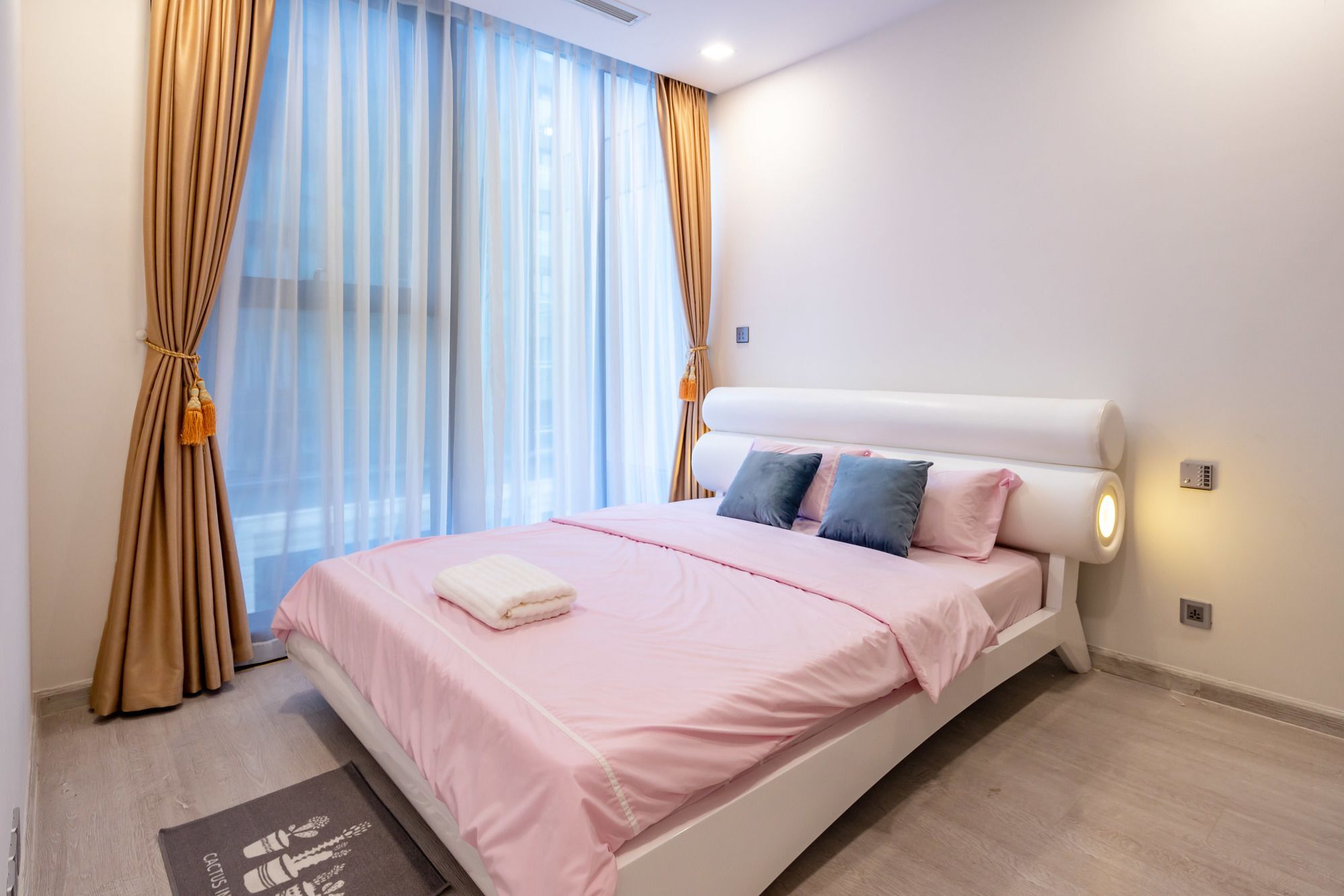Urban House Saigon - Golden River Ho Chi Minh City