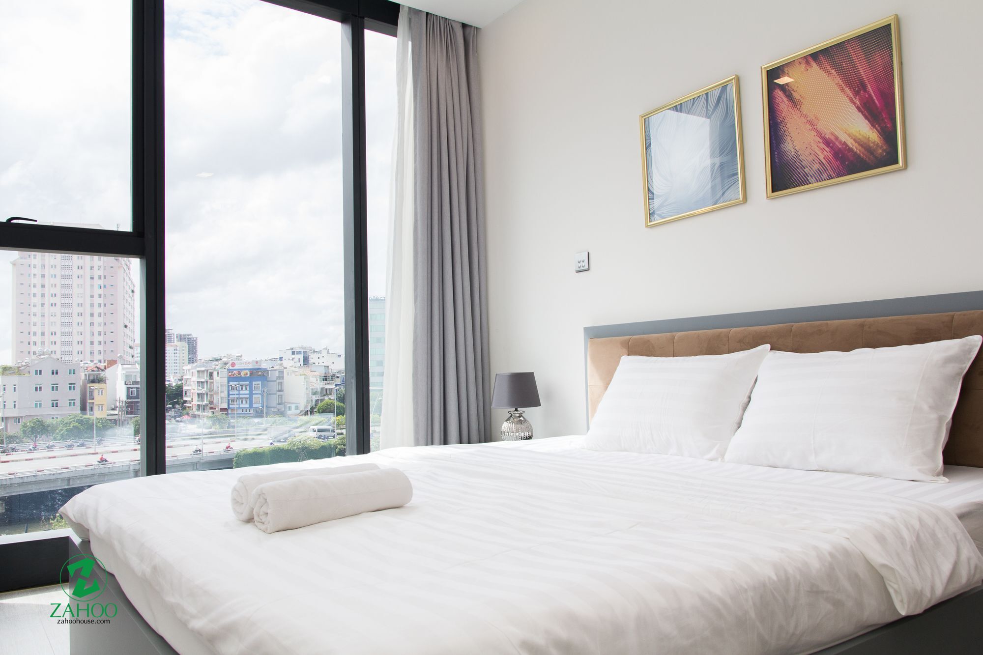 Zahoo House - Vinhomes Golden River Apartment