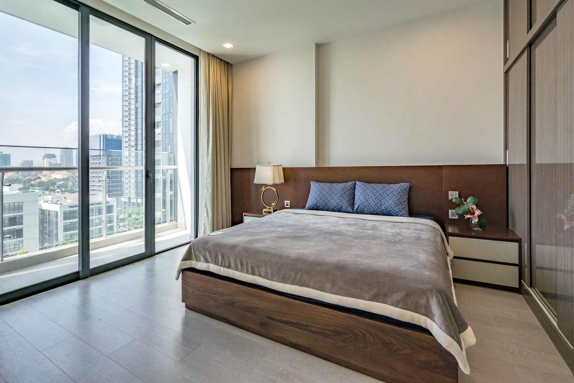 Bason Golden River Apartment