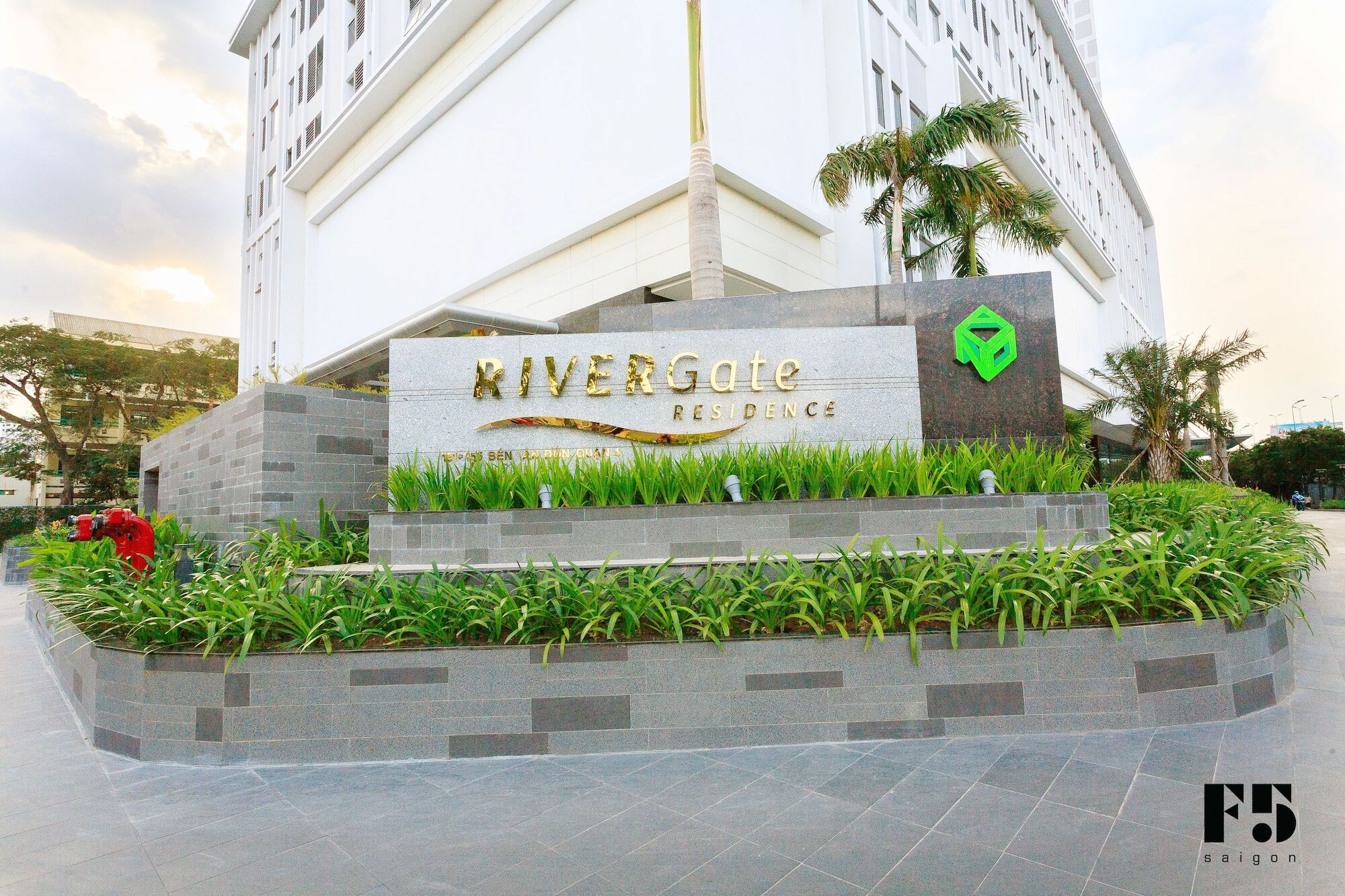 F5 Saigon Luxury Apartment *
