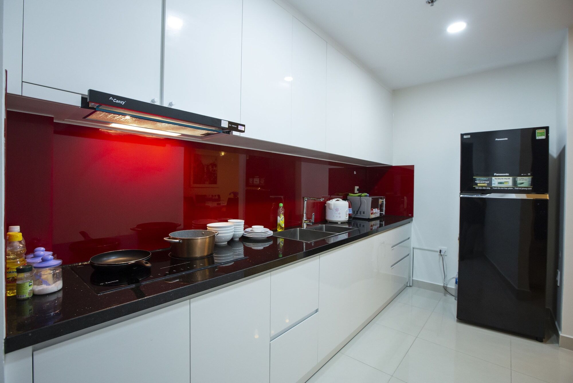 Blue Rivergate Apartment