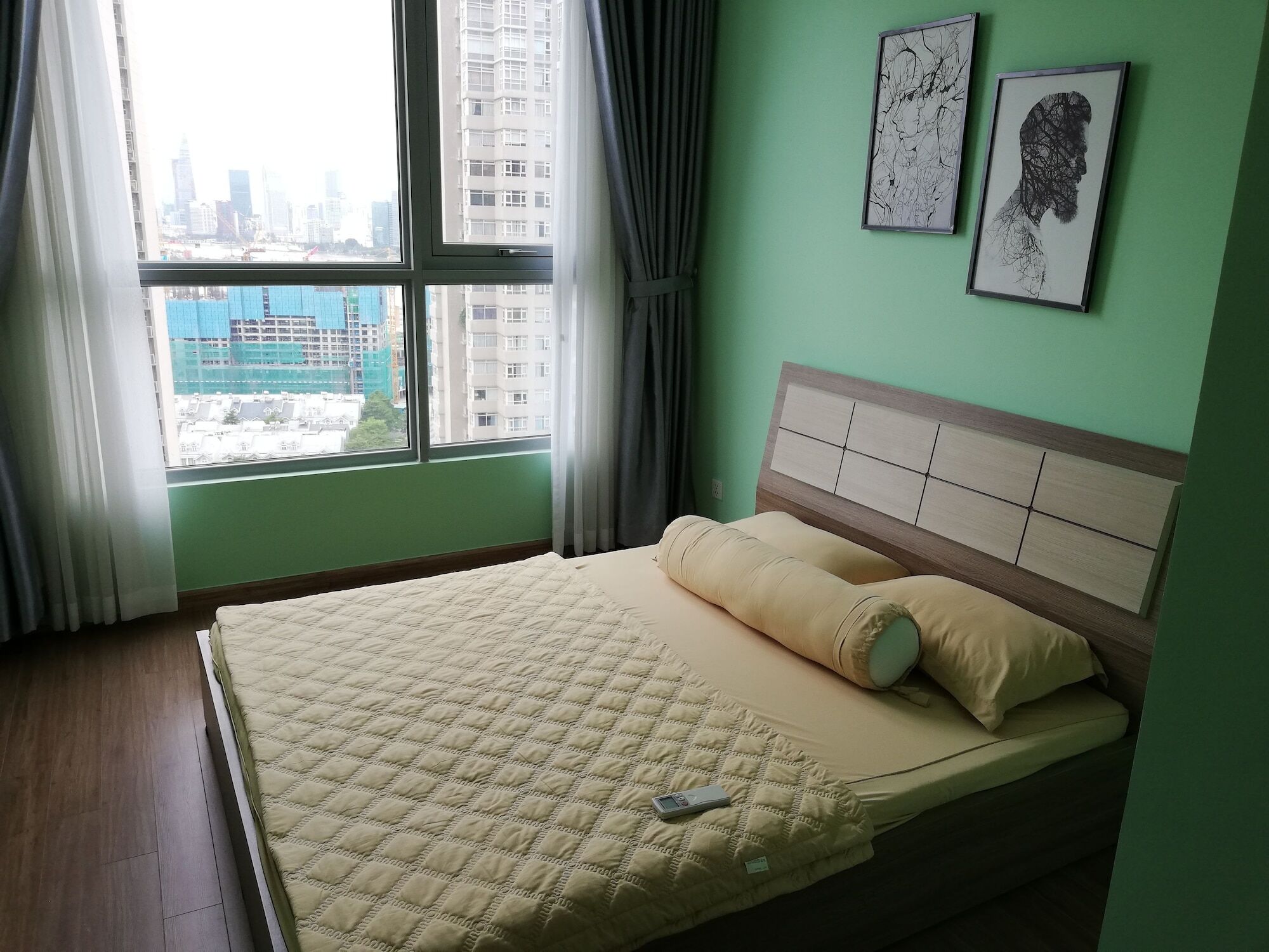 Apartment Vinhomes 4u *