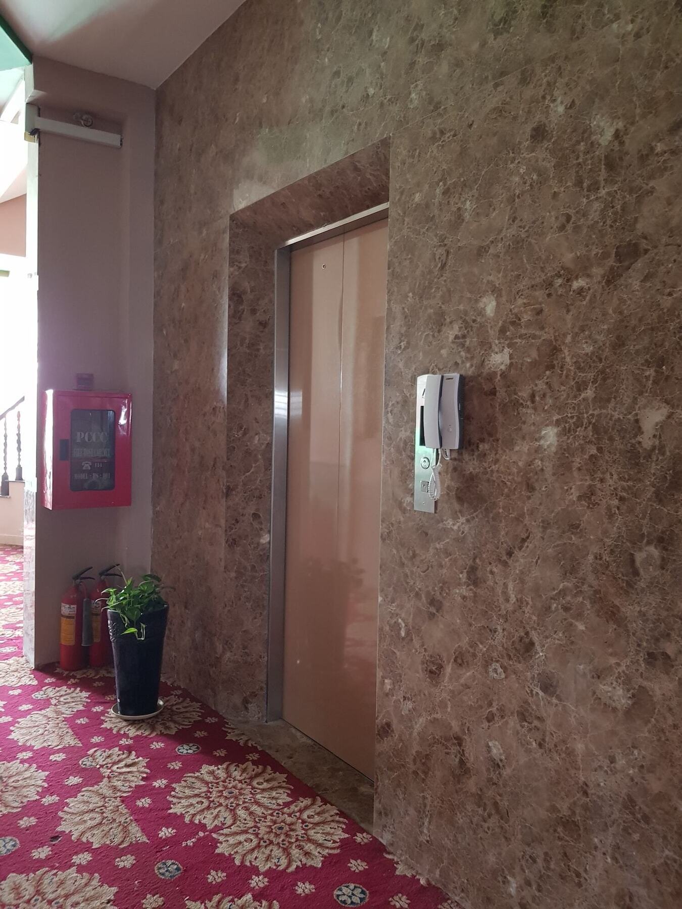 Love hotel Khach San Gims 2*