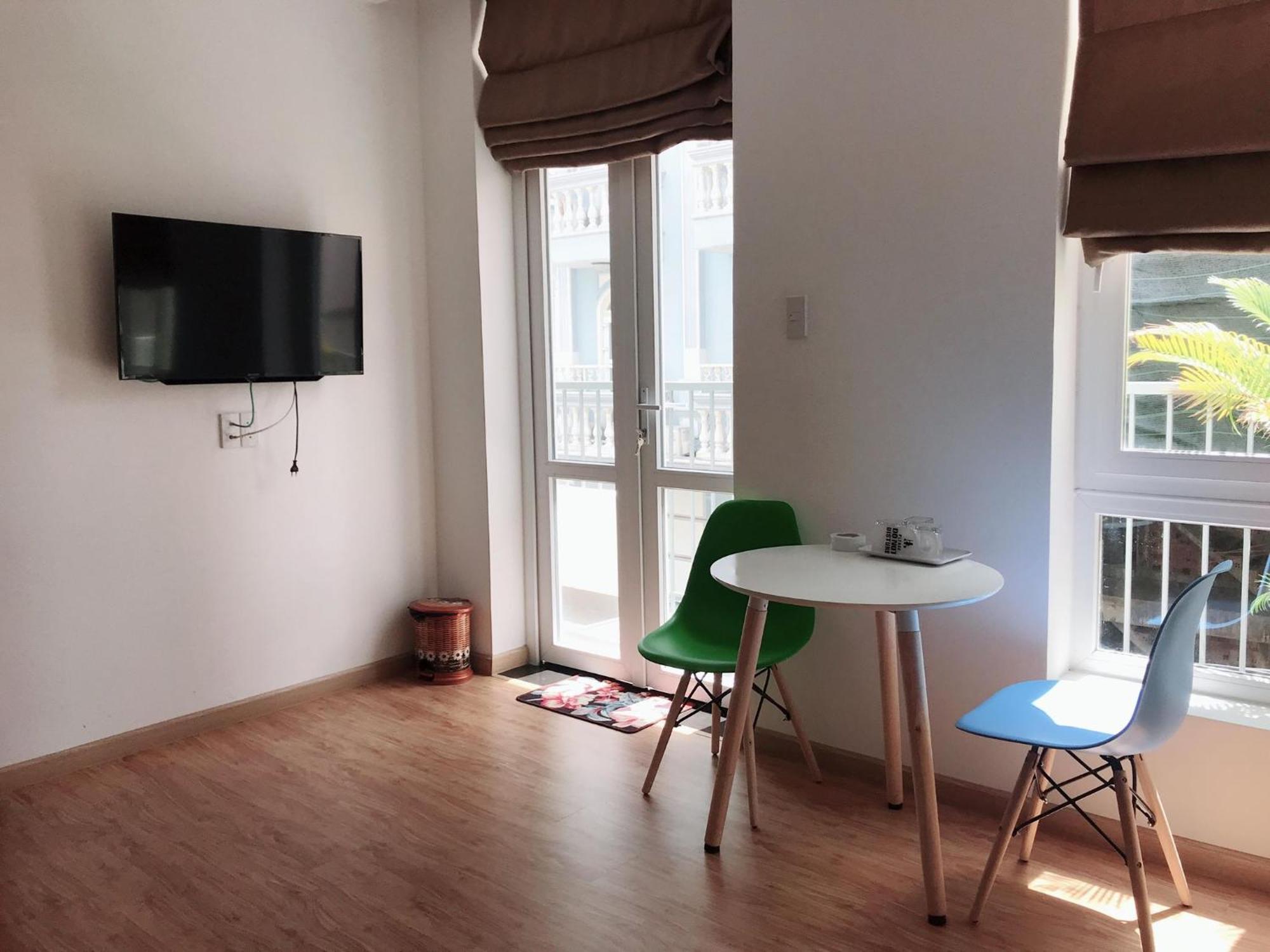 Crown Apartment *