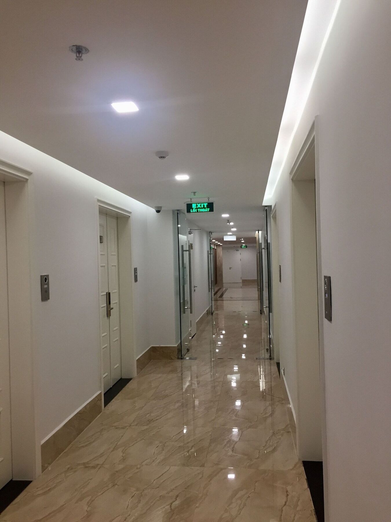 Luxury Apartmentel - Vinhomes Golden River
