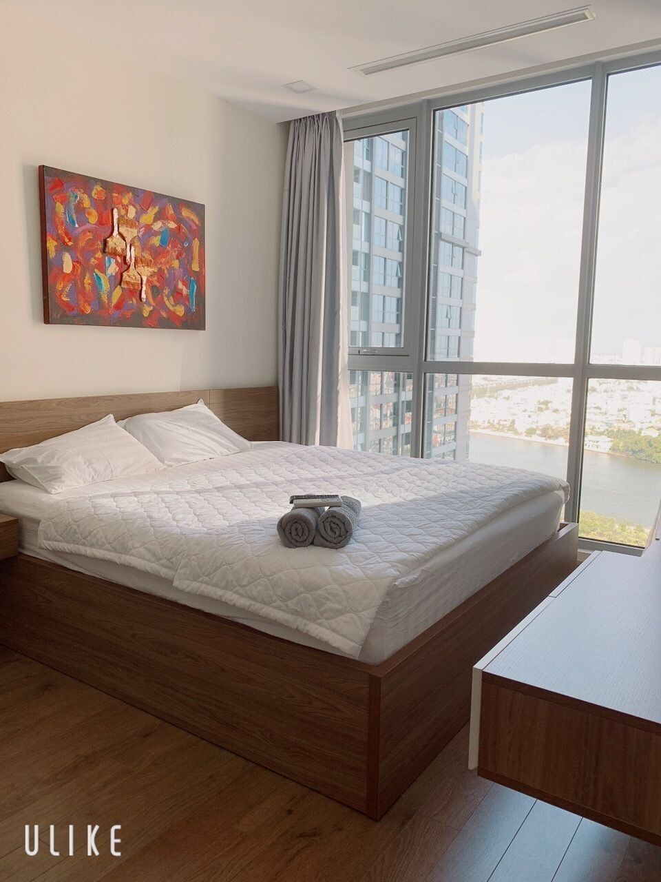Kelly House - Vinhomes Park Apartment Ho Chi Minh City