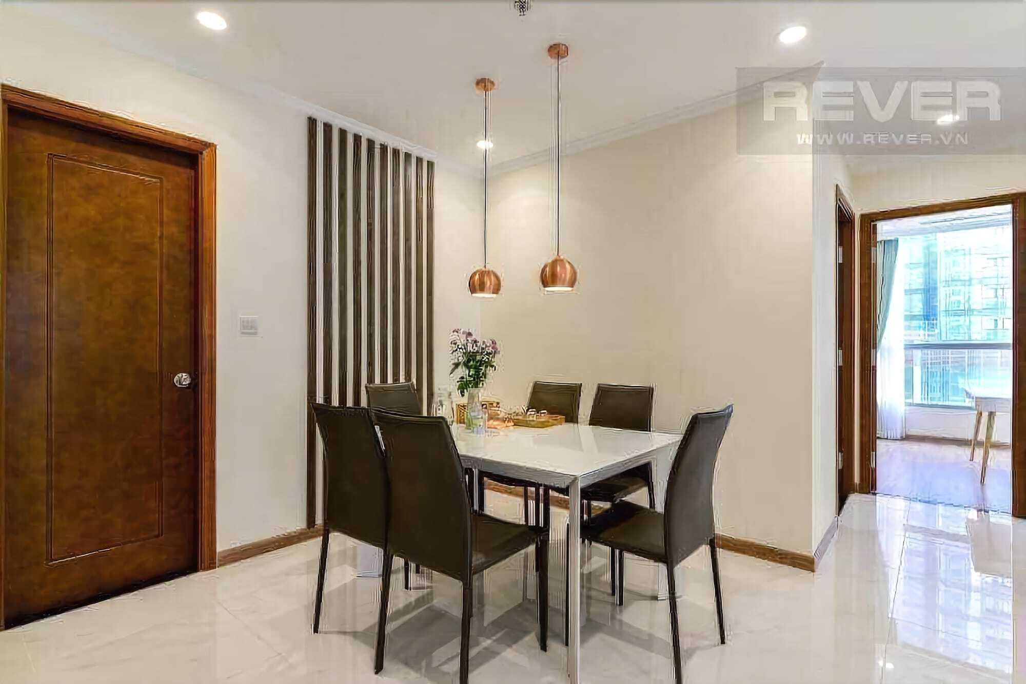 Kelly House - Vinhomes Park Apartment *