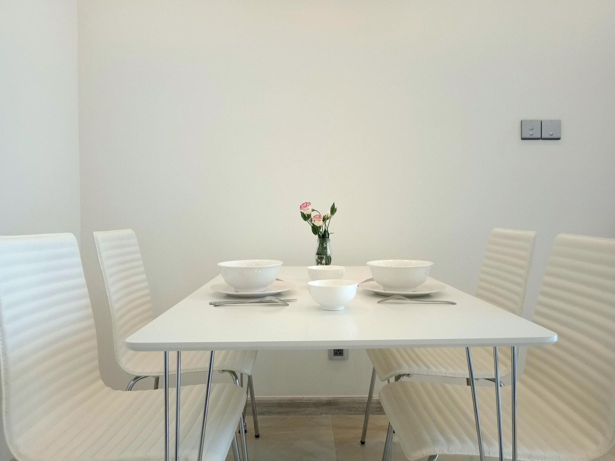 Saigon House Vinhomes Golden River Apartment *