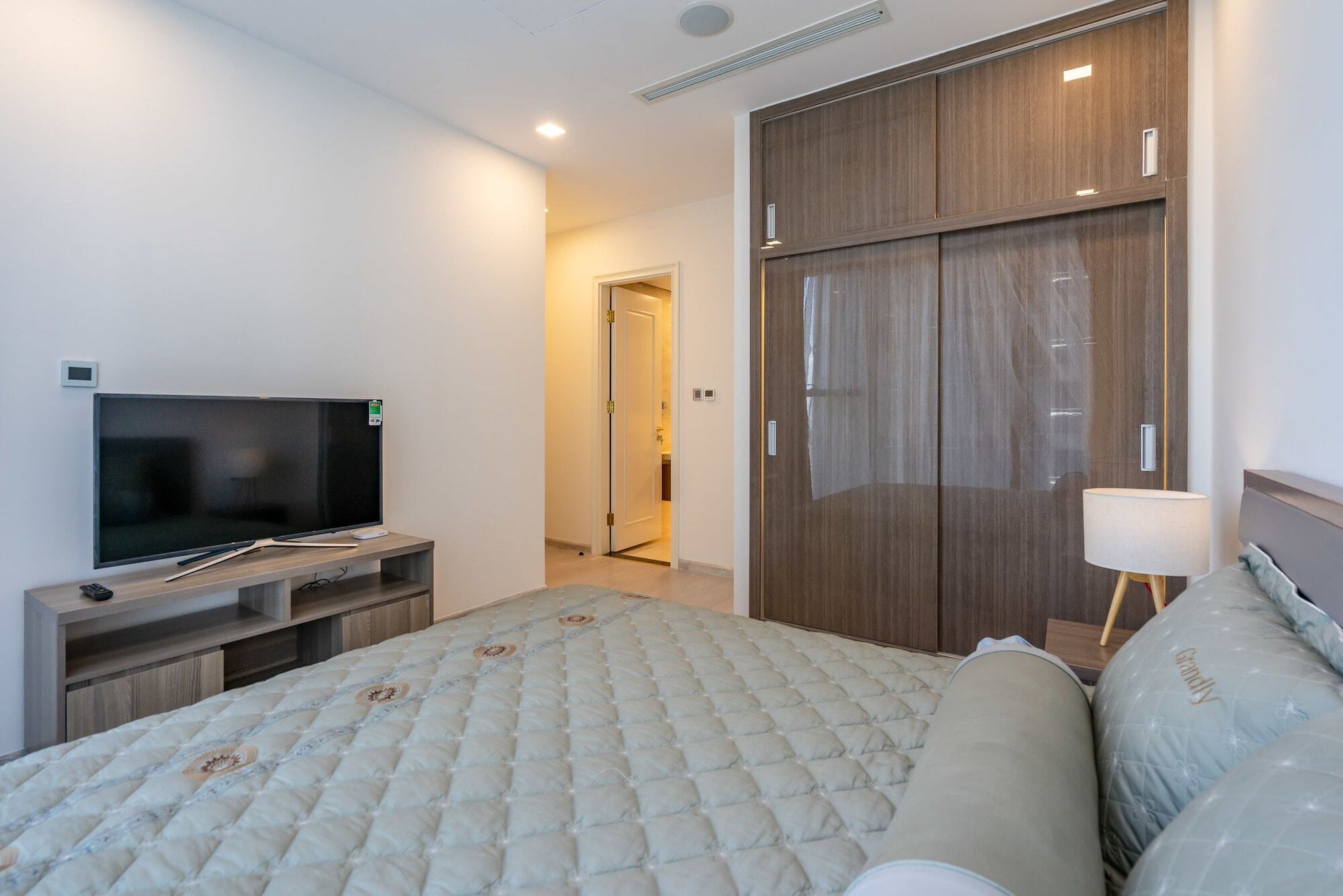 Apartment Qq - Vinhome Golden River - D.1 *