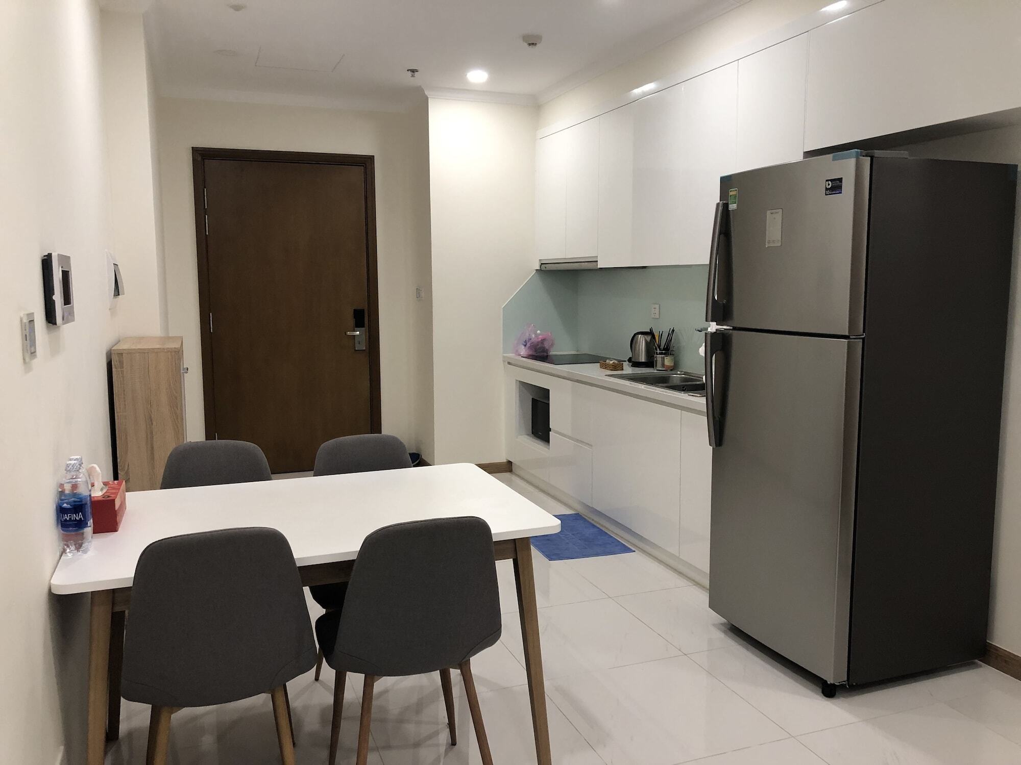 Kelly House - Vinhomes Park * Ho Chi Minh City