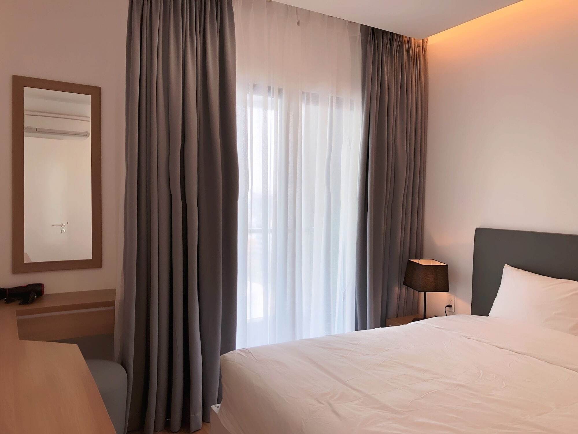 Republic Plaza Serviced *
