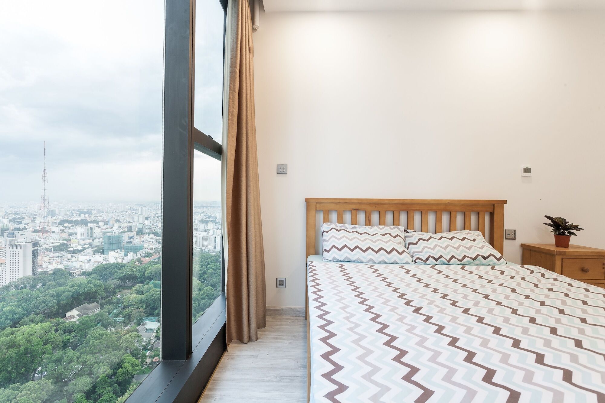 Qq - Vinhome Golden River - D.1 * Ho Chi Minh City