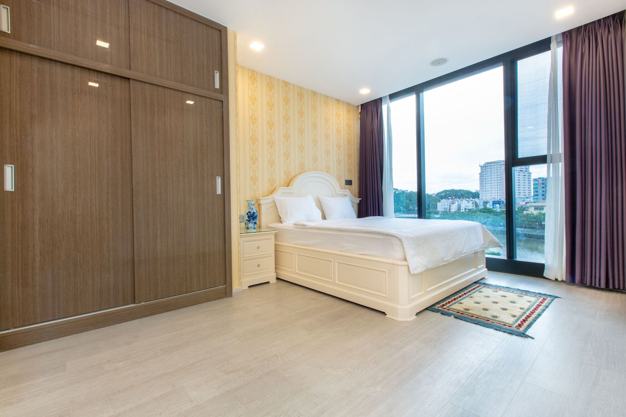 Apartment Qq - Vinhome Golden River - D.1