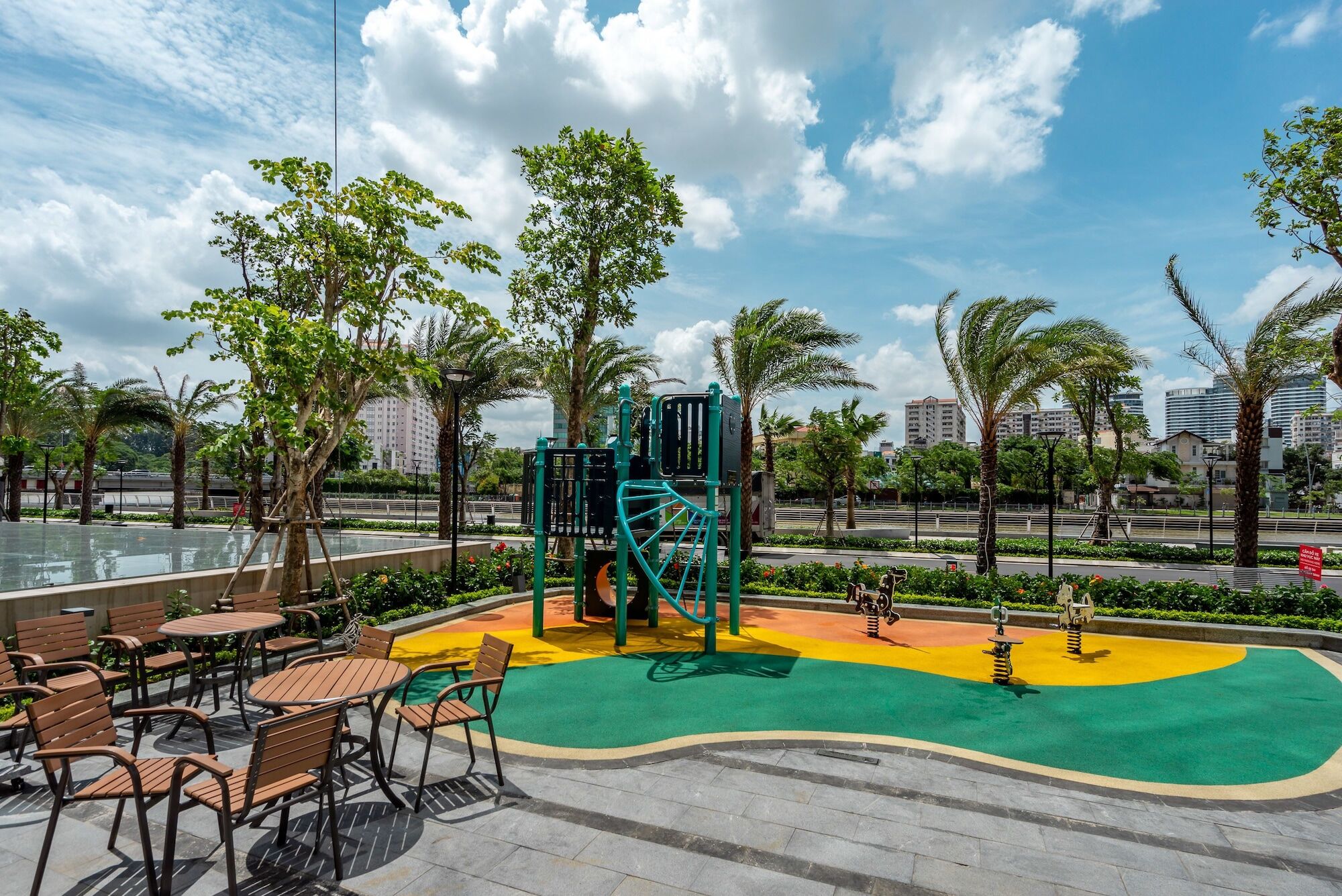Apartment Qq - Vinhome Golden River - D.1 Ho Chi Minh City