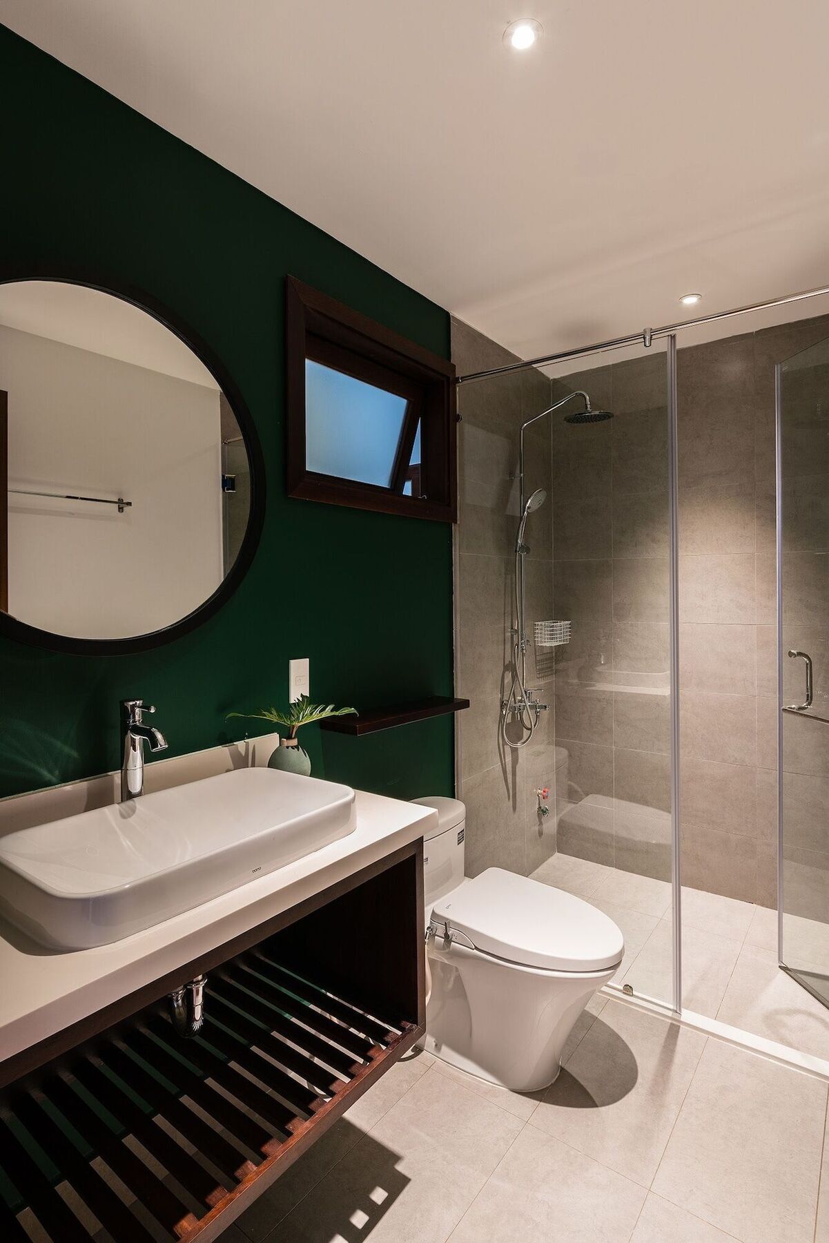 Triple E House TP. Hồ Chí Minh