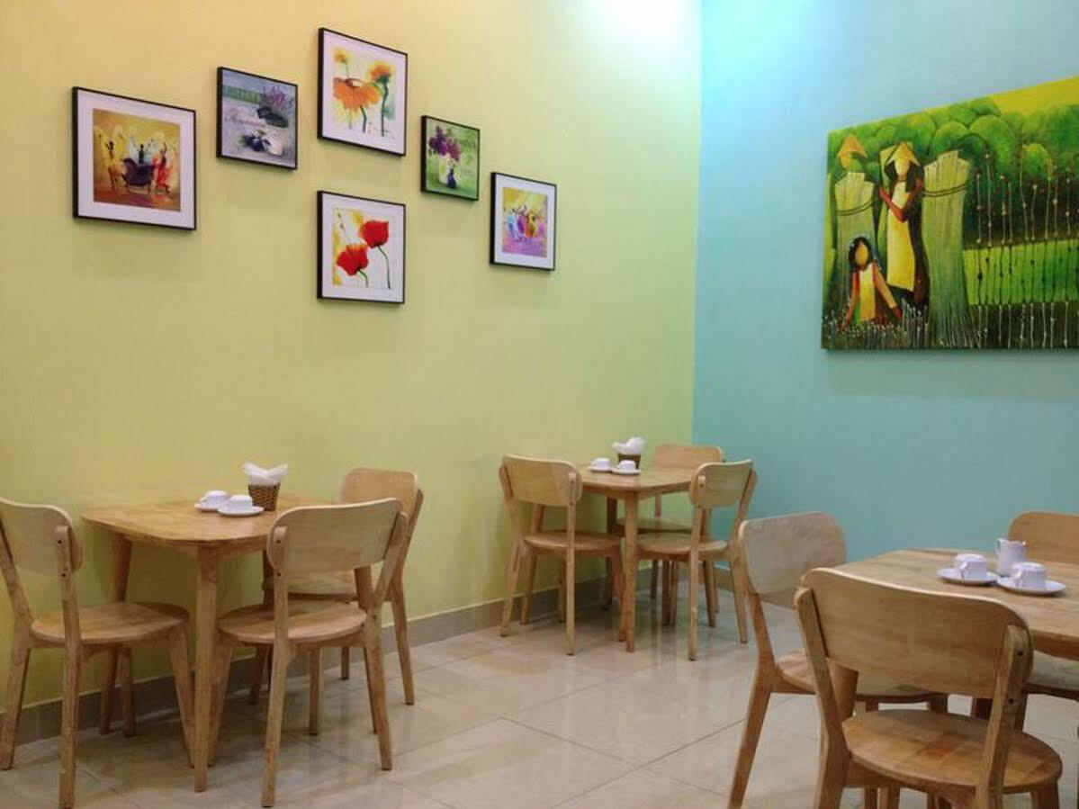 Khách sạn Hello House 2*