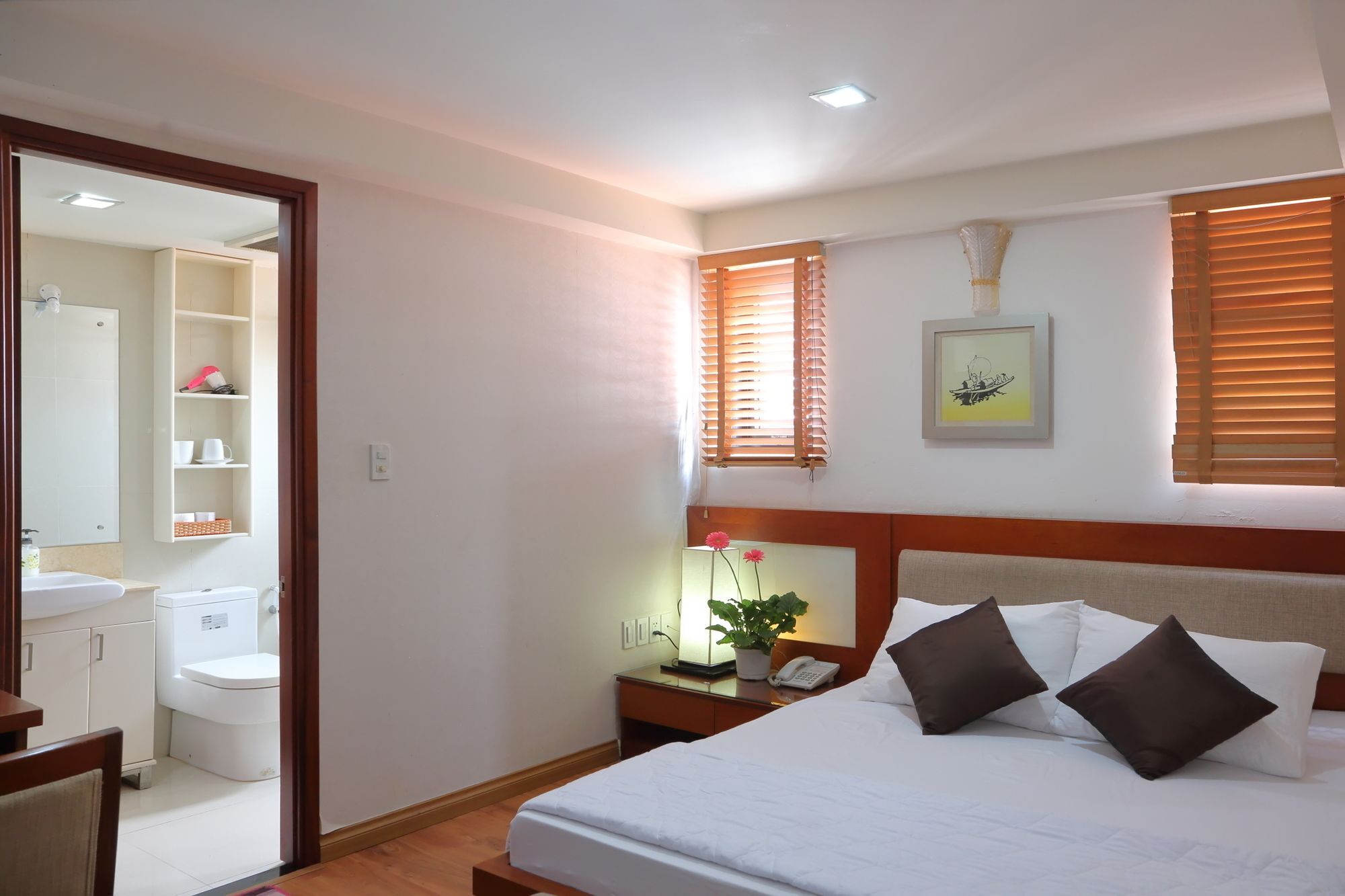 In Saigon - Phu My Hung 2 Hotel 2*