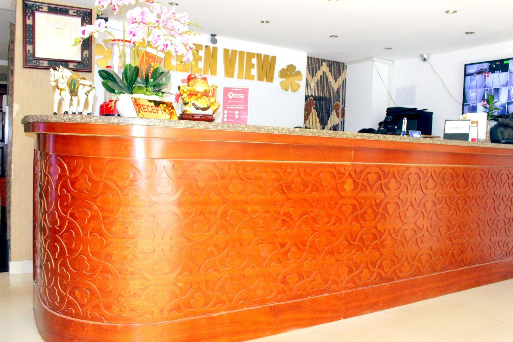 Morning Airport Cuu Long Hotel