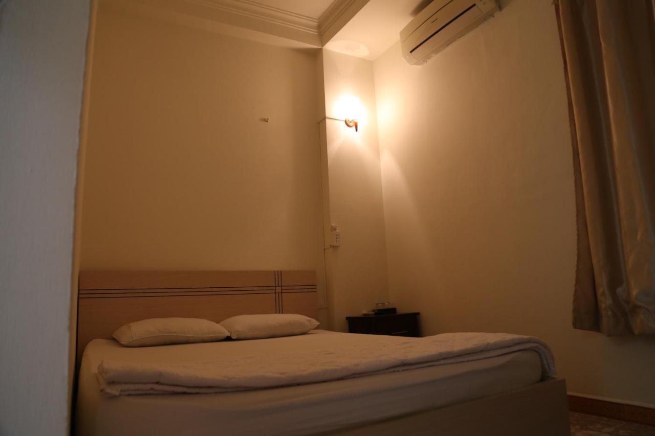 Hotel Thai Nhi *
