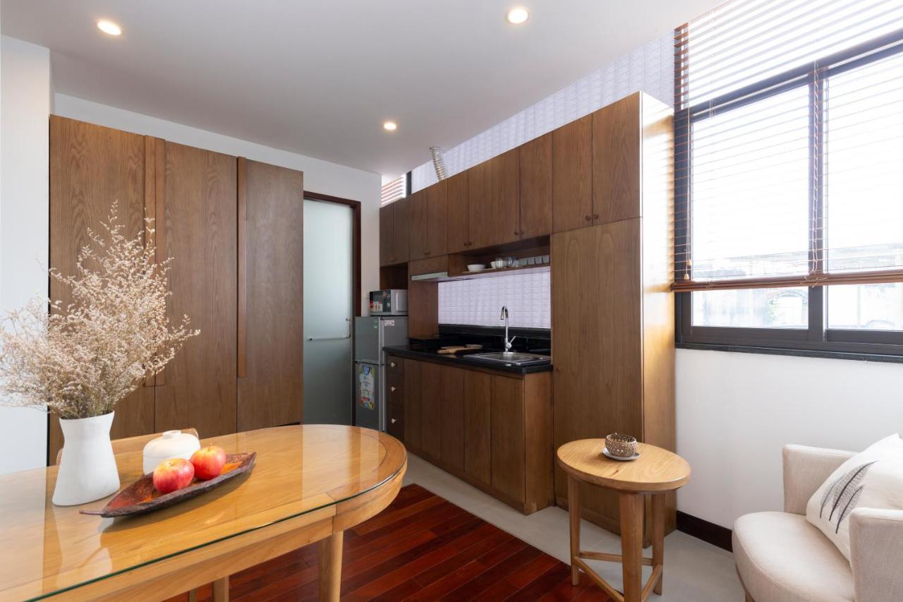 Auhome - Wooden Apartment