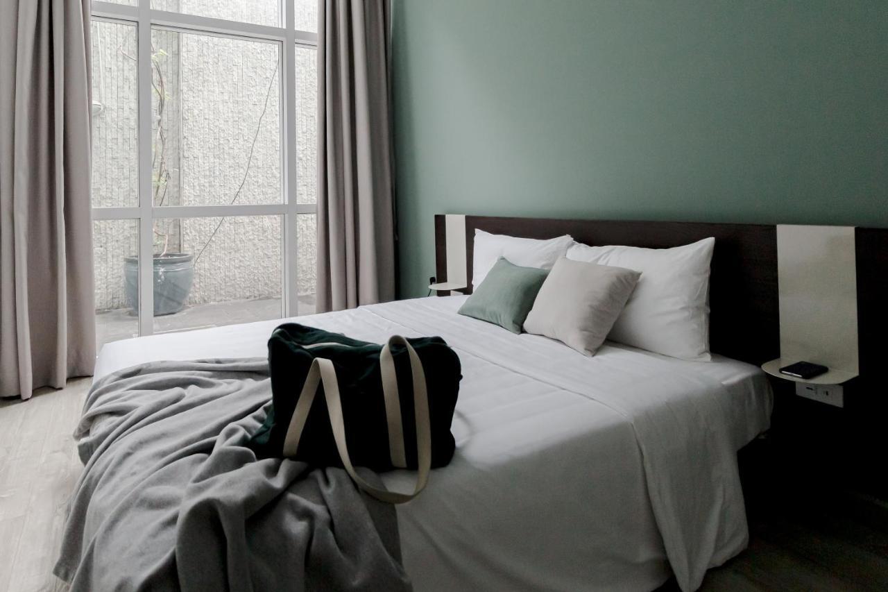 Blue Arch - Luxury Serviced In Saigon Apartment *