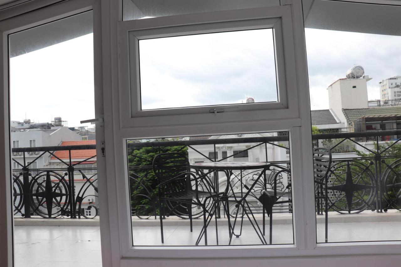 Kingdom & * Ho Chi Minh City