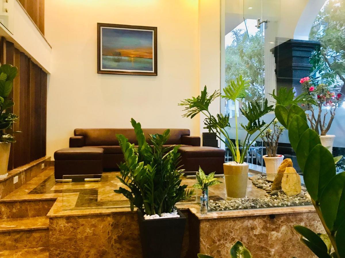 Aparthotel Lila Luxury And 3*