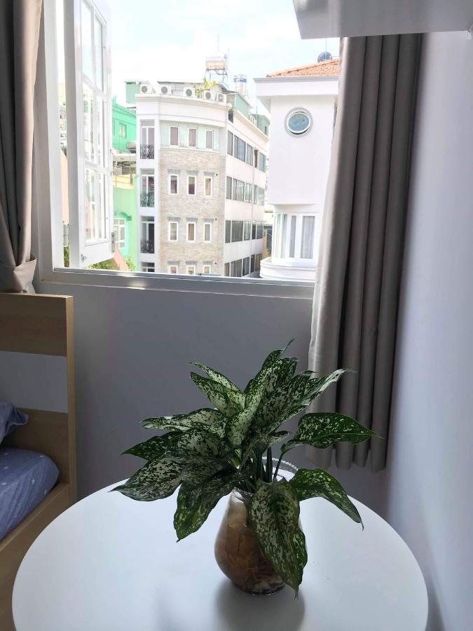 Saigon House 18bis Homestay *