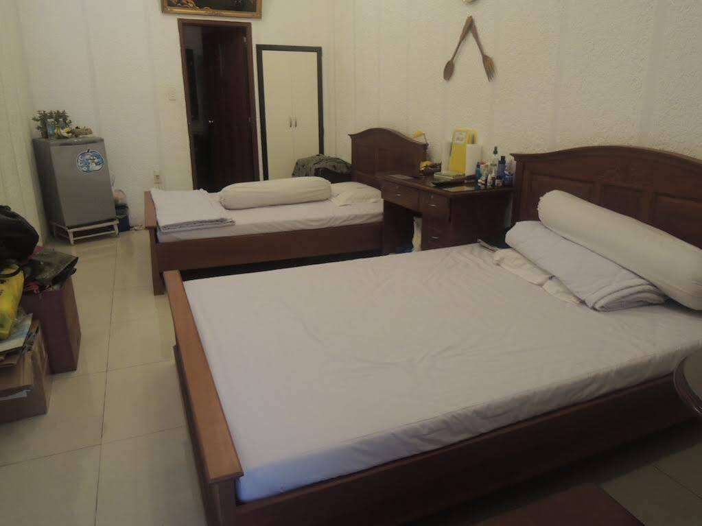 Hong Giao Hotel *