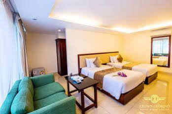 Crown Diamond - Phu My Hung District 7 Hotel *