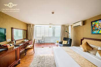 Crown Diamond - Phu My Hung District 7 Hotel *