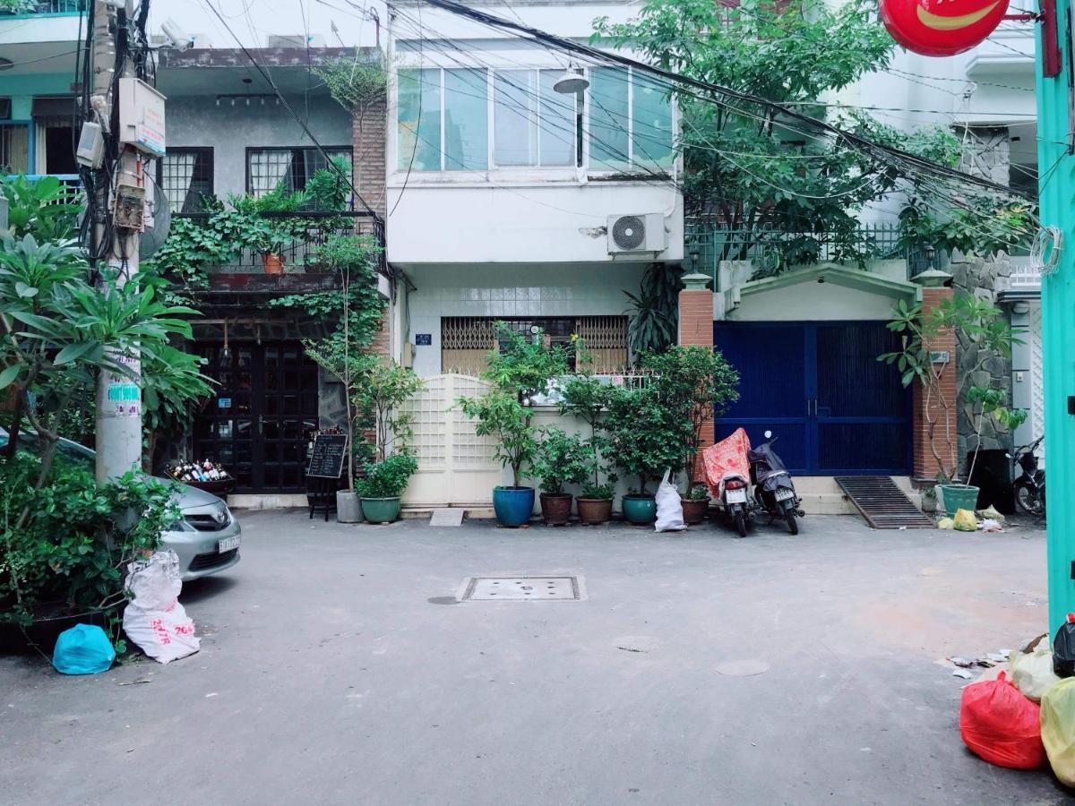 Saigon House 18bis Homestay
