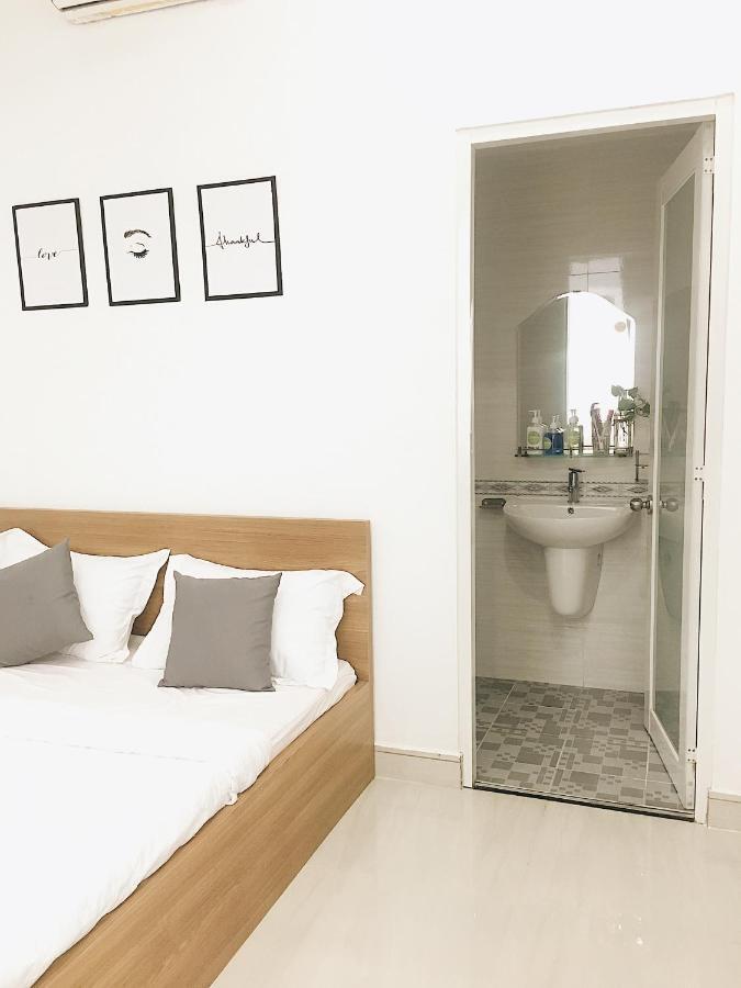 Hello Saigon Guest house 2*