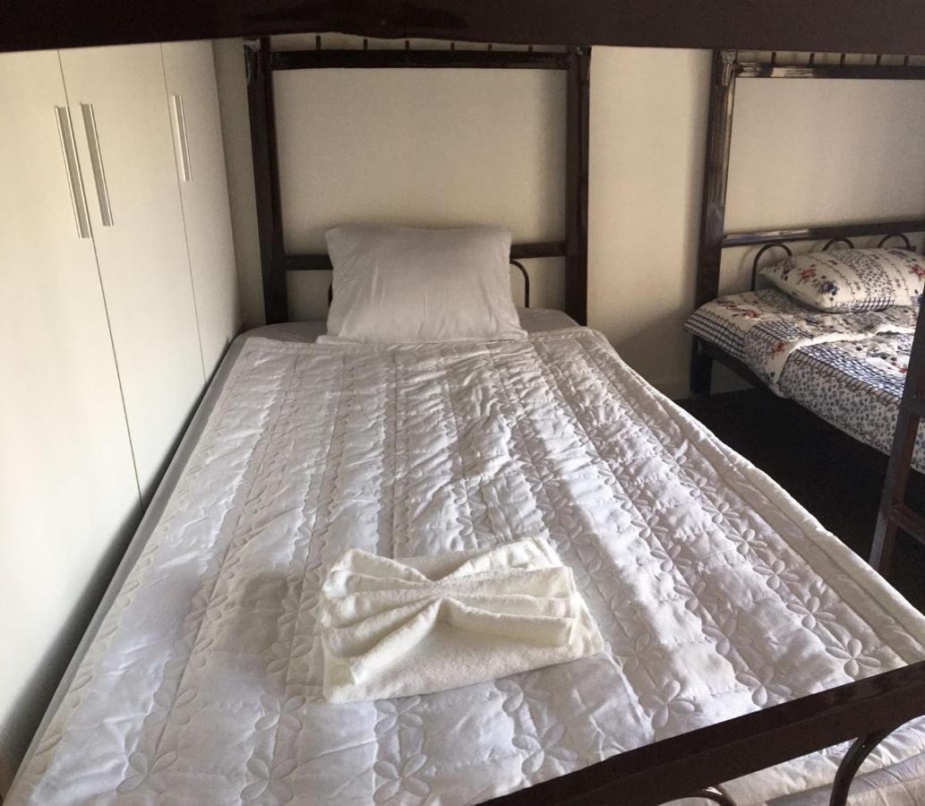 Gold Bee Dormitary Service Guest house Ho Chi Minh City