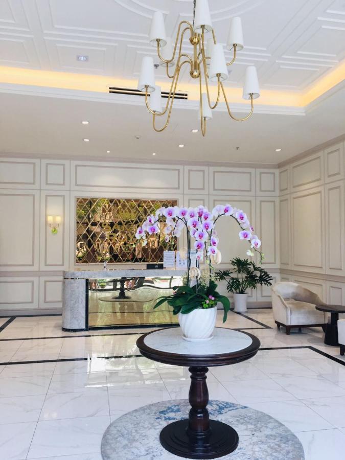 Guest house Gold Bee Dormitary Service *