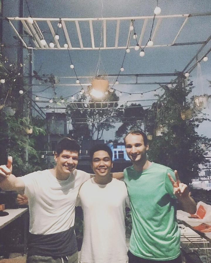 Hello Saigon