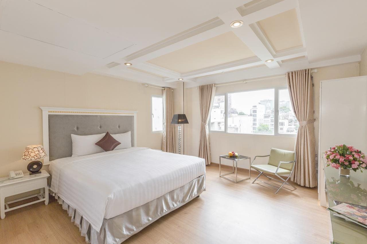 Hotel Dyn Opera 3*