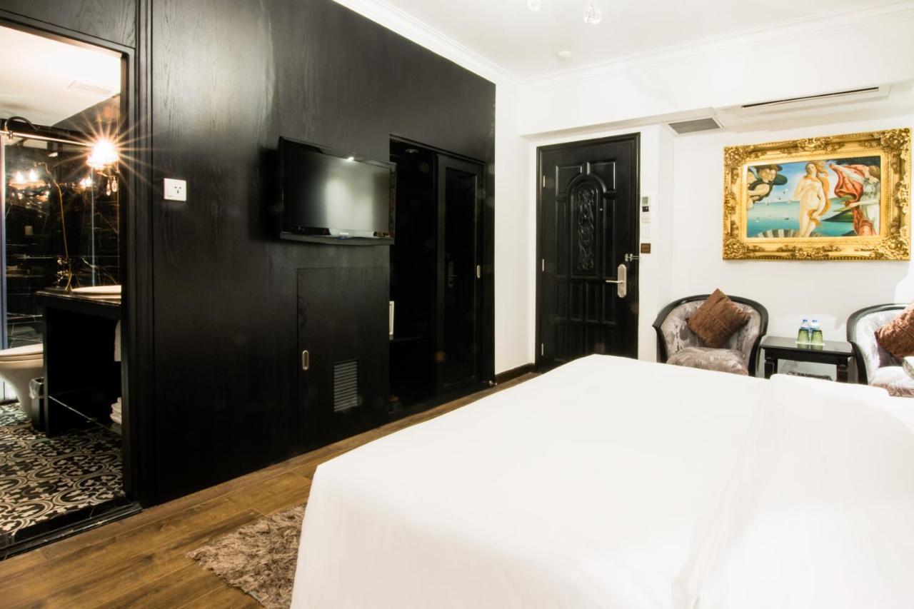 Hotel A&em Signature Ho Chi Minh City