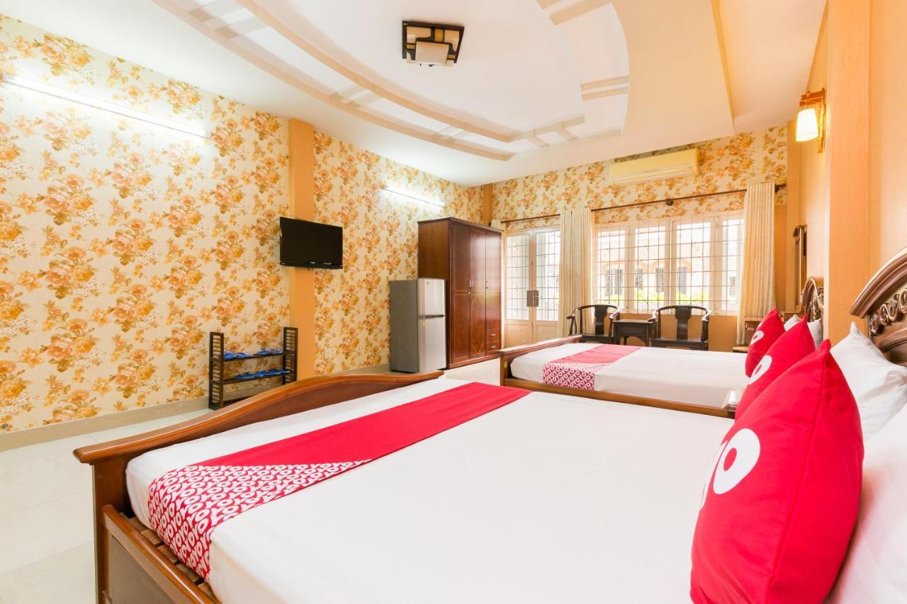 Oyo 568 Hoàng Long Khách sạn