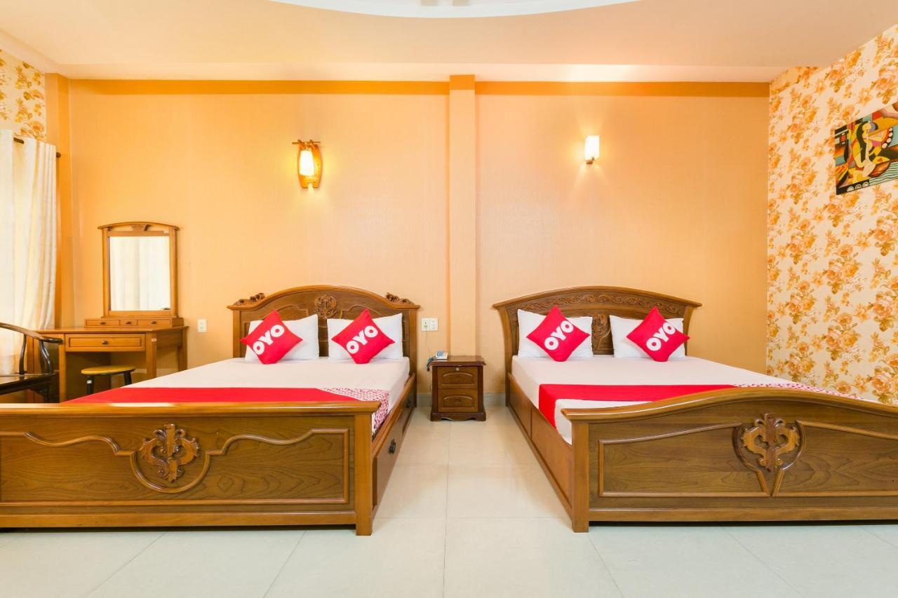 Khách sạn Oyo 568 Hoàng Long 2*